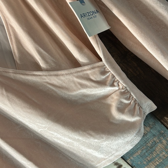 Arizona XS pink velour slimming top - Picture 7 of 10